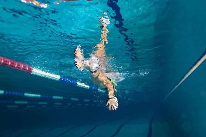 arena Unisex Elite Hand Paddle 2 for Lap Swimming and Technique Training, Swim Equipment for Men and Women, 4 Sizes